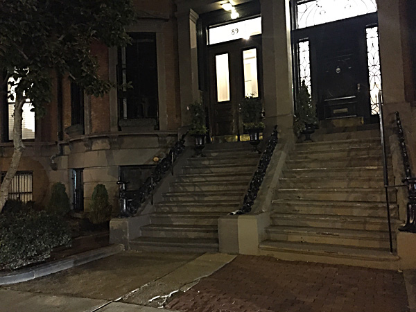  Just some beautiful Brownstones I admired across from Boston Public Gardens. We enjoyed just driving through the gas light district and admiring the historic homes.&nbsp; 